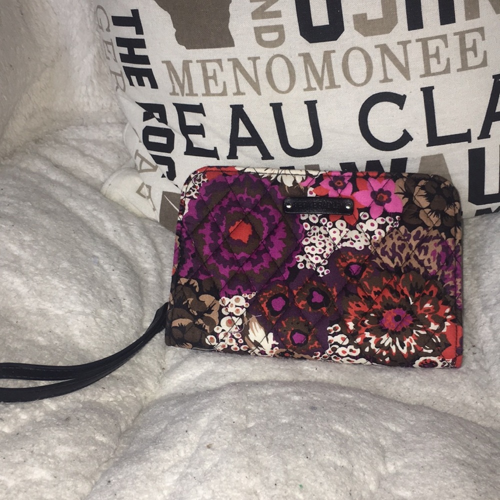 zip around vera bradley wallet